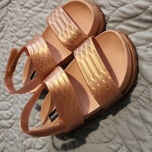 Mini Melissa And Baja East Size 9 Girls Sandals Shimmery Simply Pink